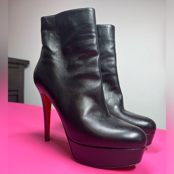 Christian Louboutin women’s Booty red bottoms calf leather heel size 39 - Picture 5 of 10